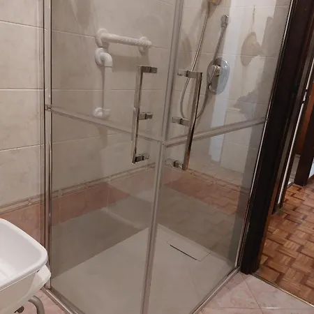 # Punto Fm 9 # Quarto em Acomodações Particulares Veneza