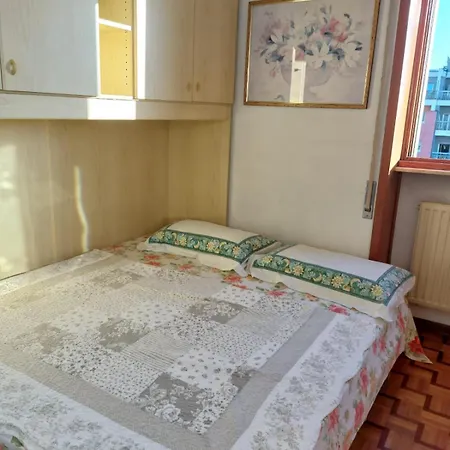 Quarto em Acomodações Particulares # Punto Fm 9 # *